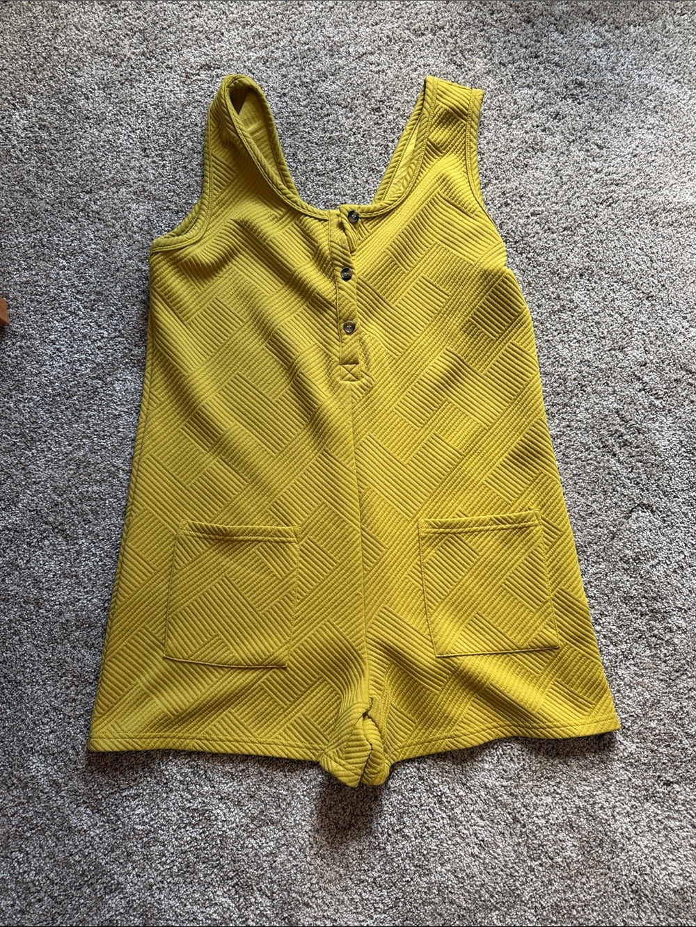 Adorable summer romper sz L